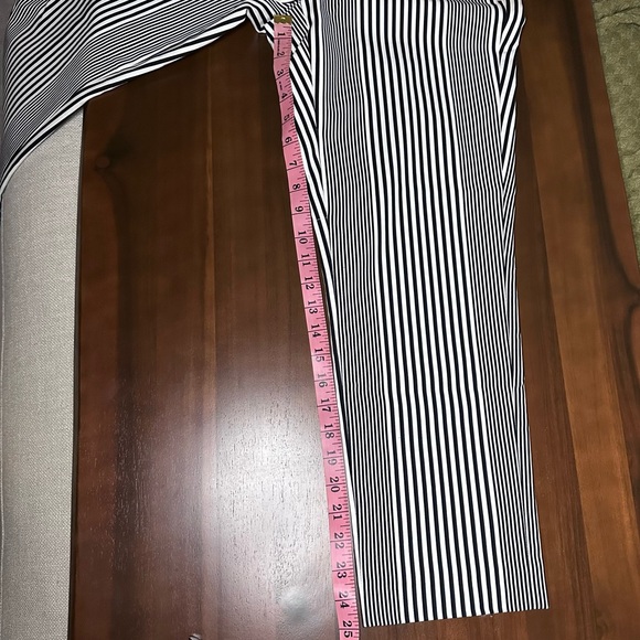MICHAEL KORS STRIPED CAPRI PANT - Picture 11 of 11